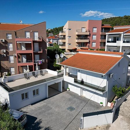 Apartmani- Lastro Trogir Ngoại thất bức ảnh