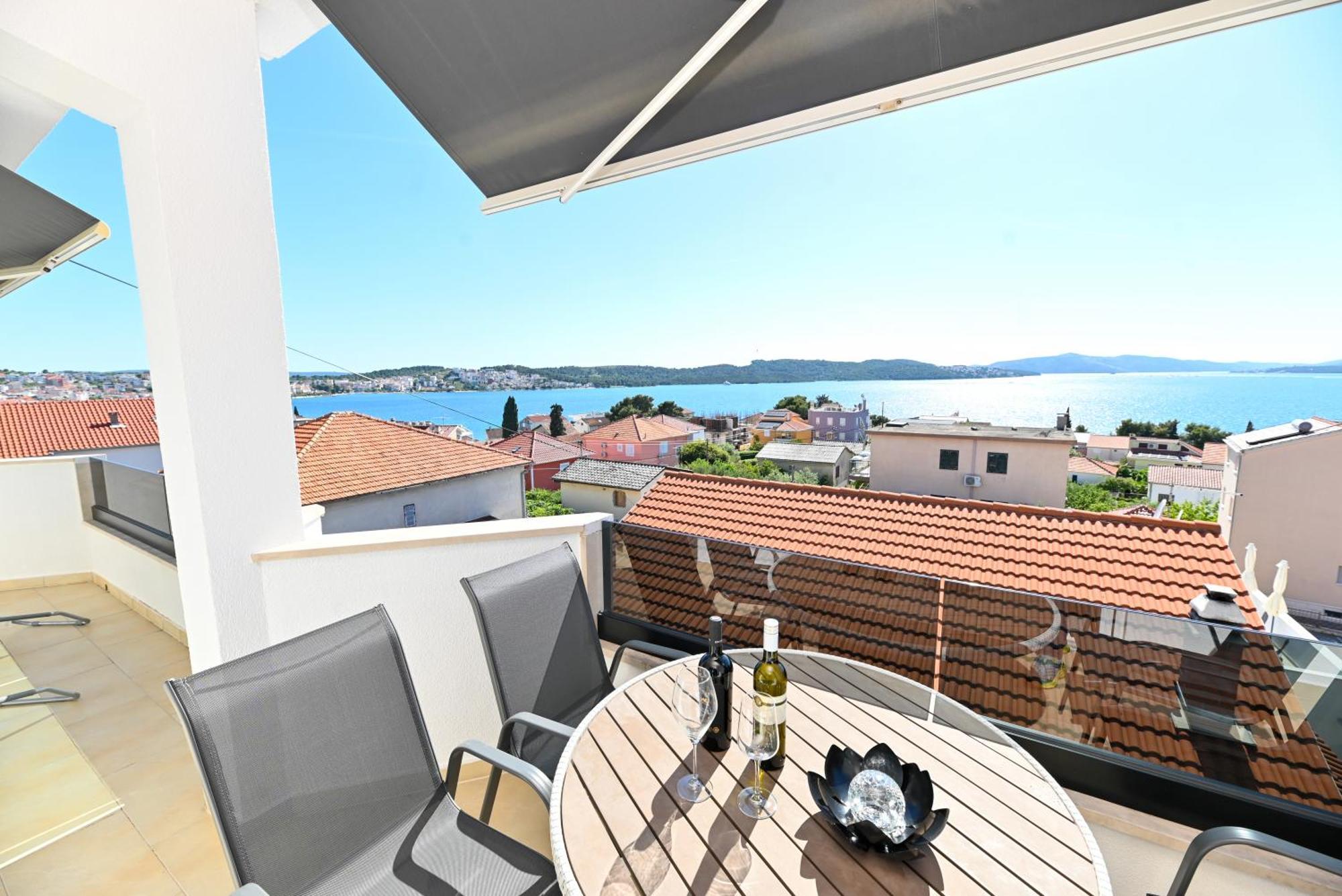 Apartmani- Lastro Trogir Ngoại thất bức ảnh