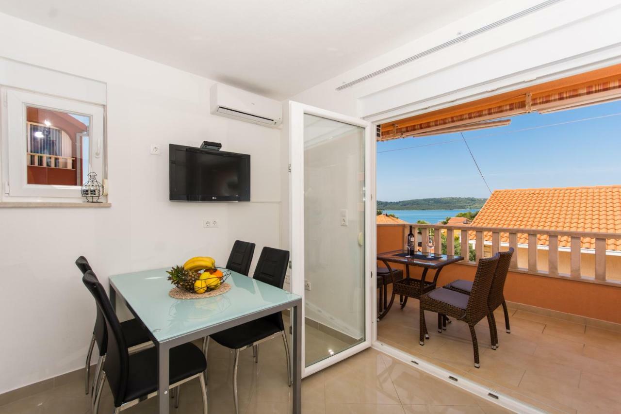 Apartmani- Lastro Trogir Ngoại thất bức ảnh