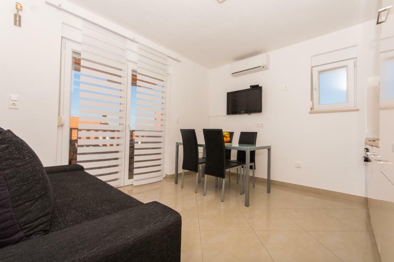 Apartmani- Lastro Trogir Ngoại thất bức ảnh